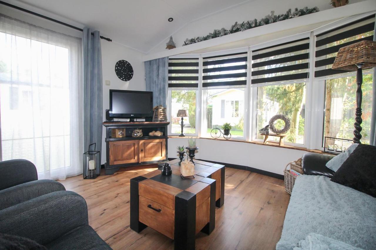 Sfeervol Chalet Op De Veluwe พุทเทิน ภายนอก รูปภาพ