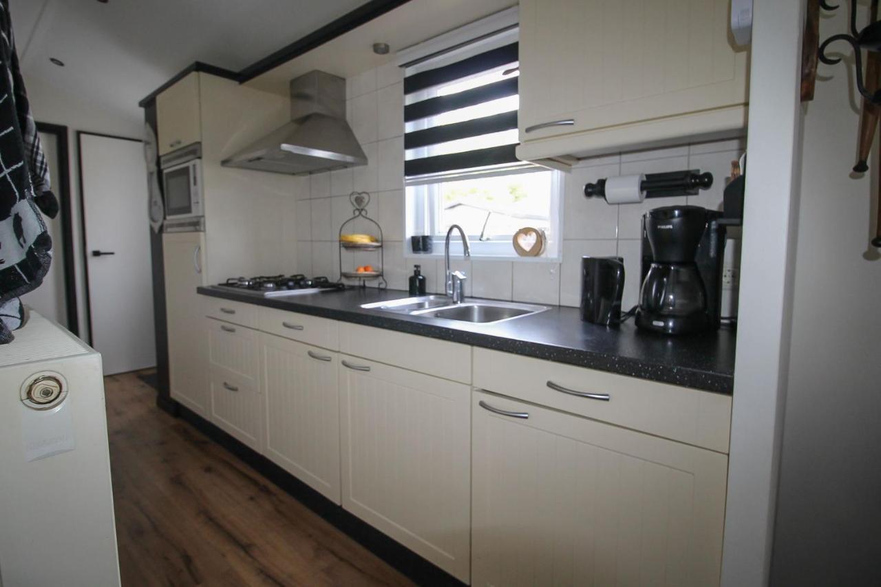 Sfeervol Chalet Op De Veluwe พุทเทิน ภายนอก รูปภาพ