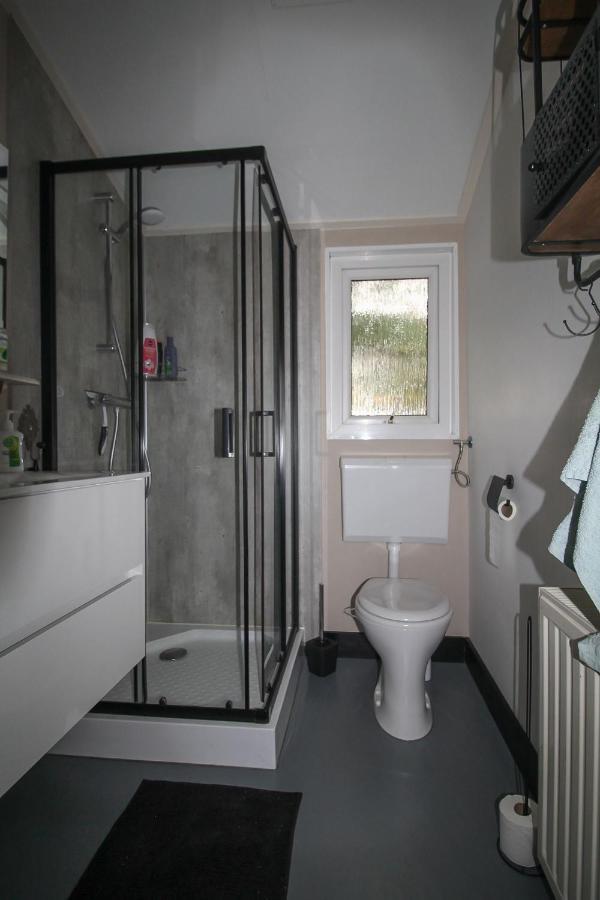 Sfeervol Chalet Op De Veluwe พุทเทิน ภายนอก รูปภาพ